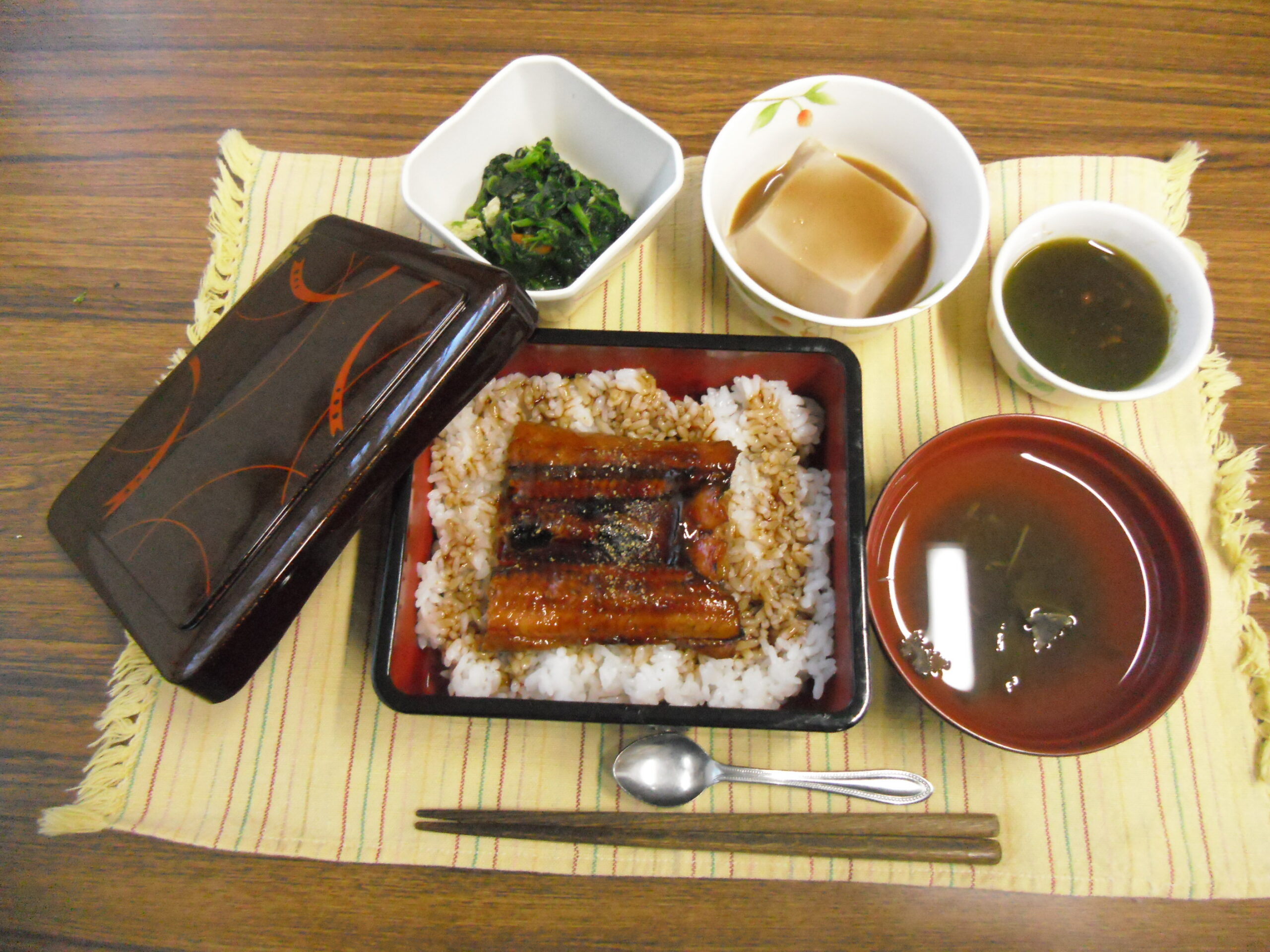 12月16日のお昼ご飯は特別メニューでした。